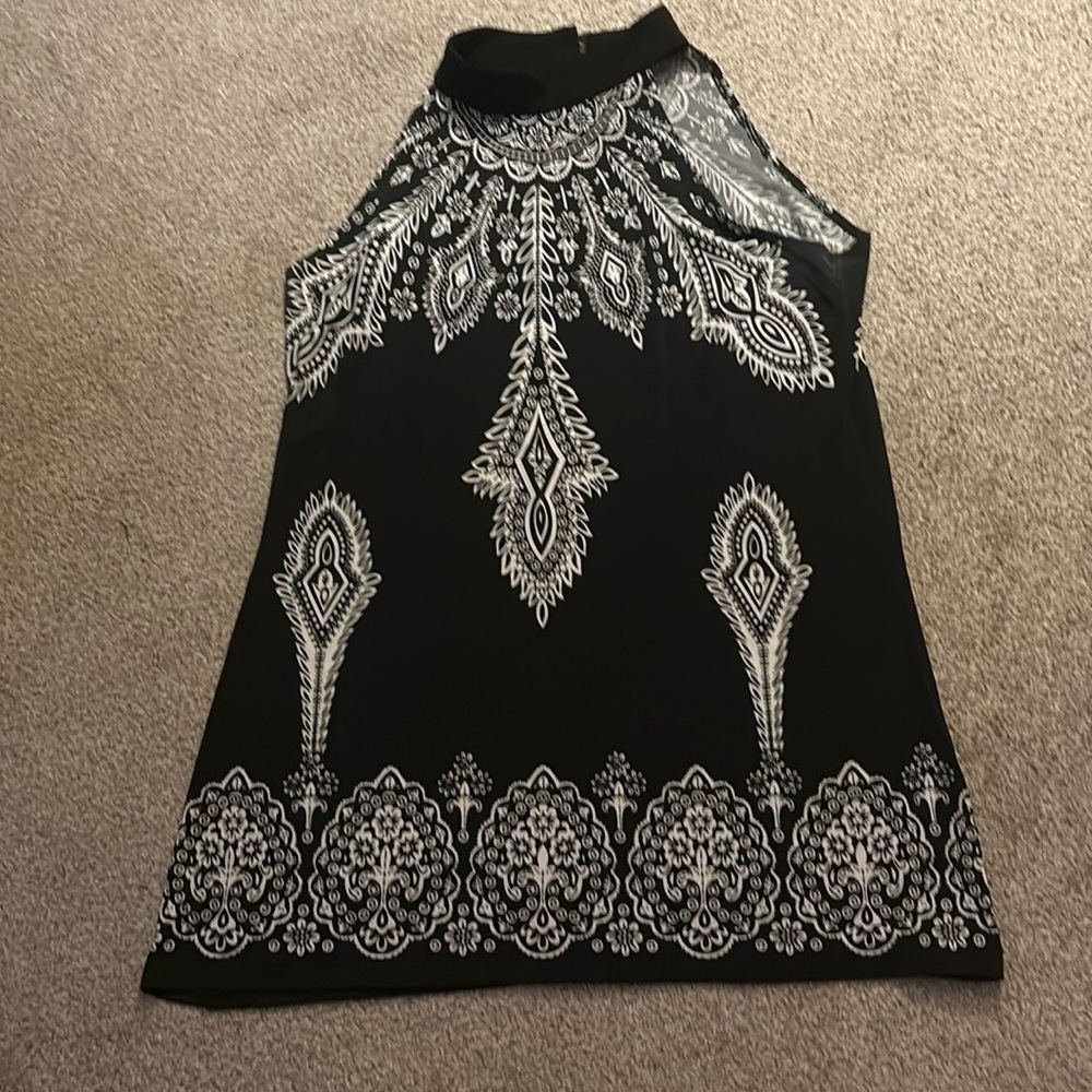 Monroe & Main Black and White Tunic Top - Picture 2 of 6